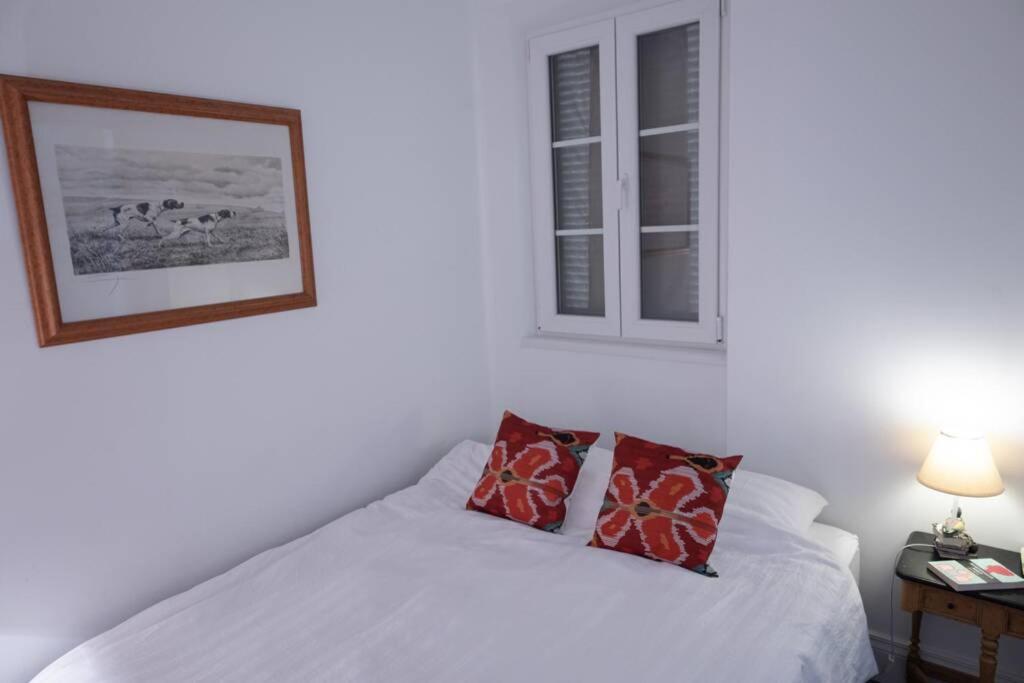 Charming Colonial Flat In Historic Building Apartment Гибралтар Екстериор снимка